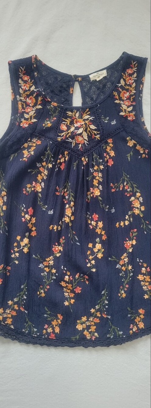 Mason &Belle Navy Floral Lace-Trimmed Tank